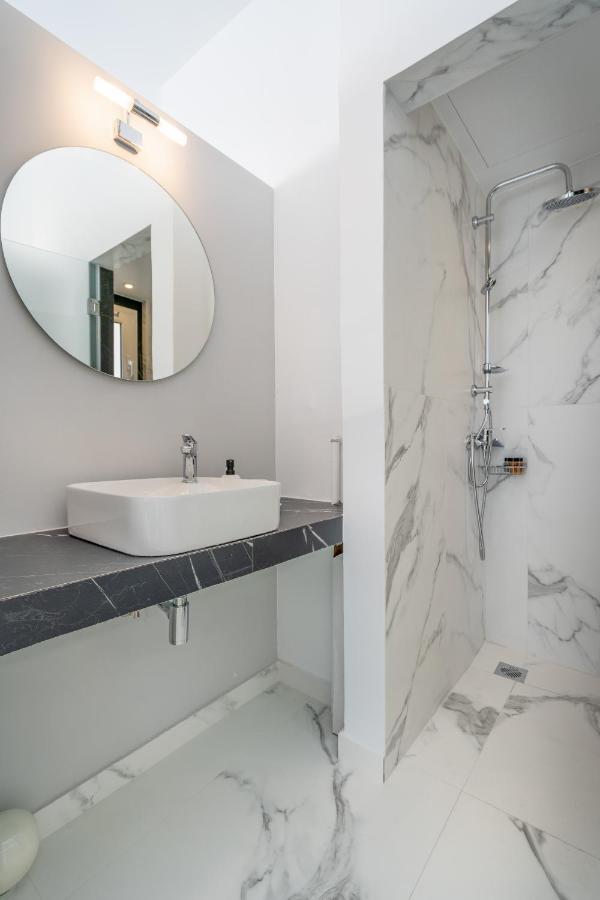 אתונה Olvar Suites מראה חיצוני תמונה